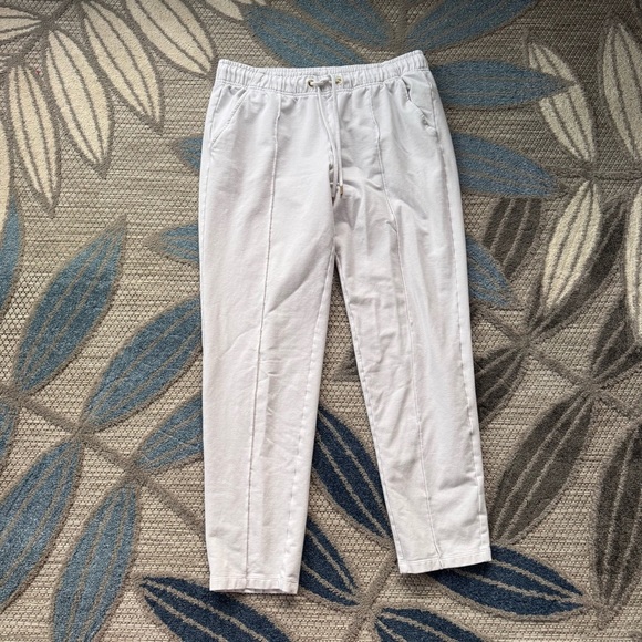 Lilly Pulitzer Women’s Pin-tuck White Stretchy Drawstring Ankle Pants Medium - Picture 1 of 7